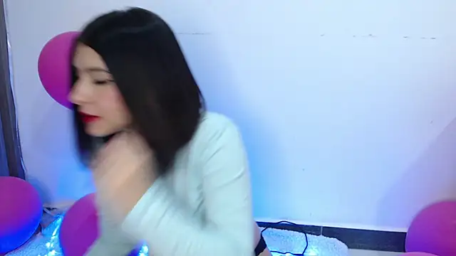 Ivy Yovng online show from March 26, 3:52 am