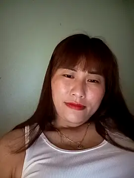 Lucxy-ki6 online show from April 8, 2:30 pm