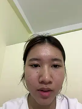 Vanhcute online show from March 15, 3:03 pm