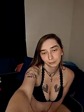 KittieeKat1 online show from April 3, 3:37 am