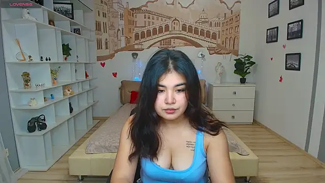 AlicaMayer online show from April 20, 8:17 am