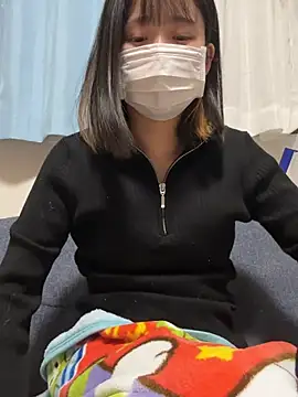 Mika-chan online show from April 8, 2:19 pm