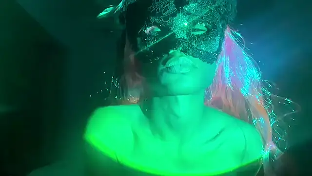 honeycoatedluv online show from March 17, 10:47 pm