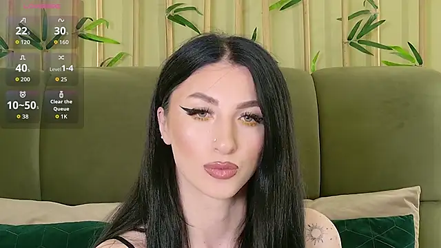 EllieJules online show from April 28, 4:16 am