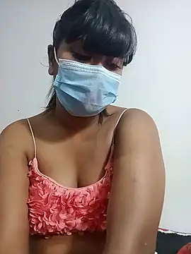 honeyi babe online show from May 17, 7:02 pm
