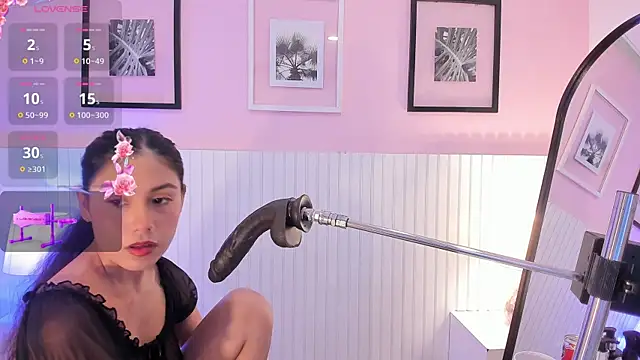 ashlye lewis online show from May 1, 8:45 pm