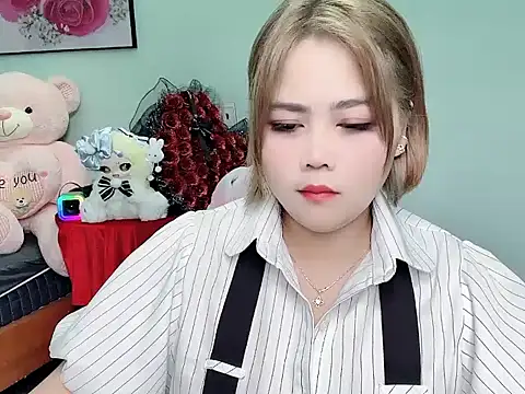 Nhanlu009 online show from April 24, 8:28 am