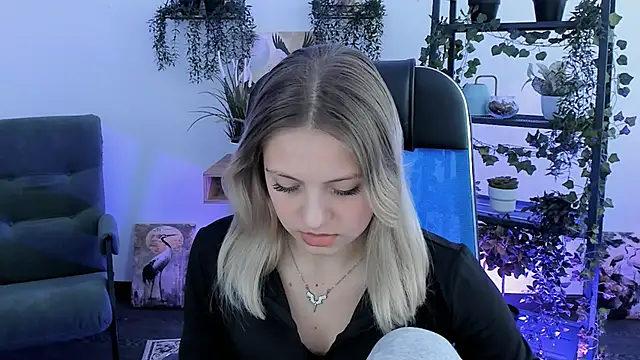 BlossomVibe online show from March 30, 10:48 am