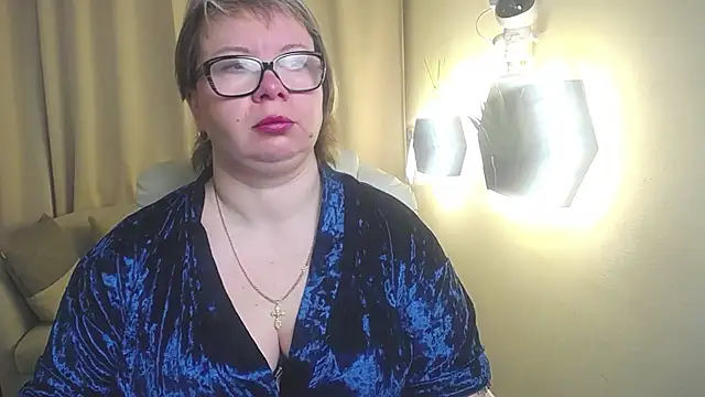BonnnyBoobsy online show from April 20, 5:54 am