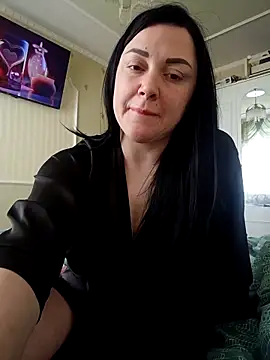 Elsie-Nora online show from April 22, 5:48 am