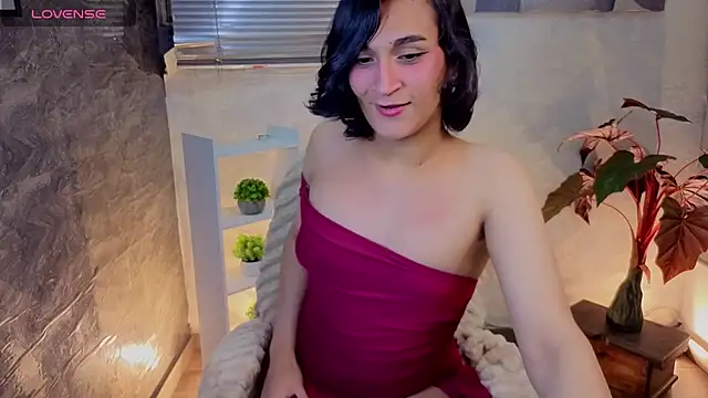 Zoee Kiss  online show from May 3, 5:22 am