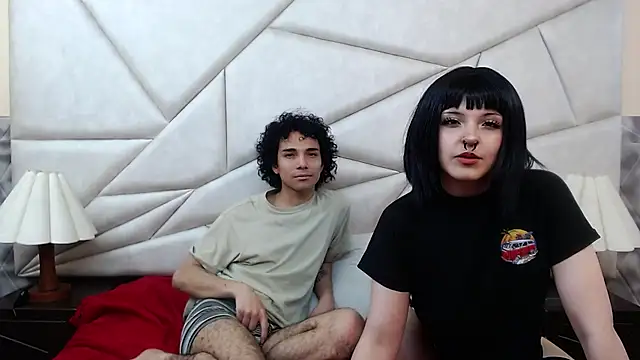 Nyx and Arian online show from April 22, 2:52 am