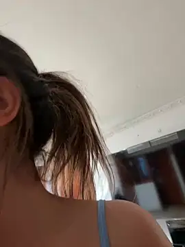 yelena mutizz1 online show from April 17, 5:26 pm