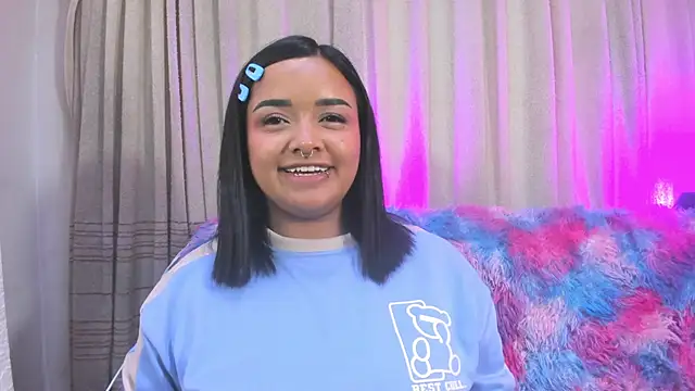 SofiiaCutee online show from June 10, 2:33 am