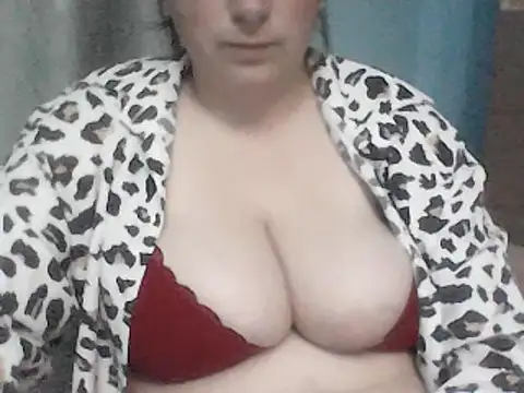 CandyAndy13 online show from April 6, 7:04 pm