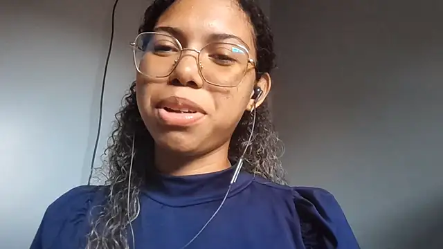 ClariceFineran online show from March 24, 12:54 pm