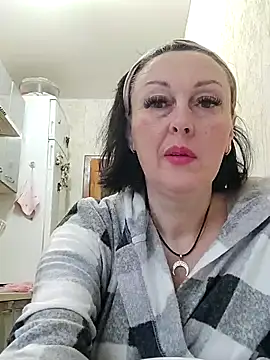HelgaDennis online show from May 8, 3:43 am