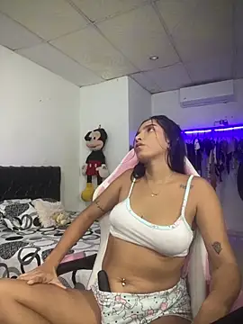 Blowjob-Queen  online show from May 4, 3:43 am
