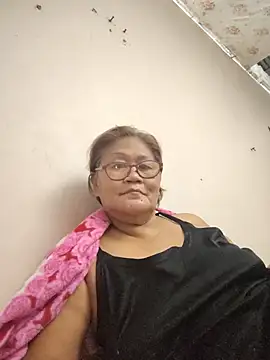 Sunflower1956 online show from May 8, 8:43 pm