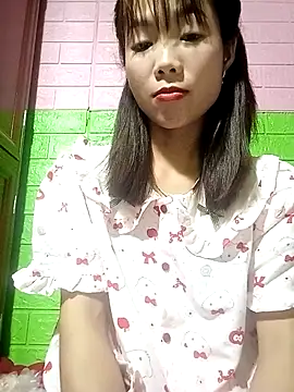 AmyLinee01 online show from April 23, 3:03 pm