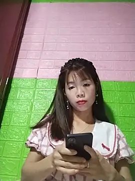 AmyLinee01 online show from June 6, 11:49 am
