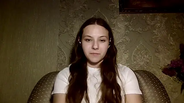  Yuni online show from April 21, 4:36 pm