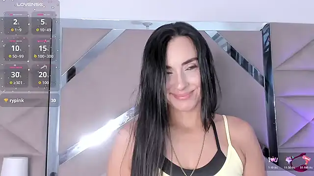 velvetlunaa  online show from July 6, 2:22 pm