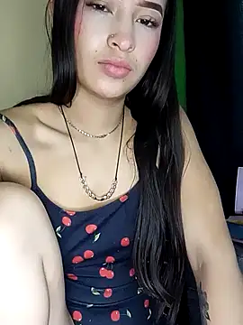 Itze Mua online show from April 25, 12:41 pm