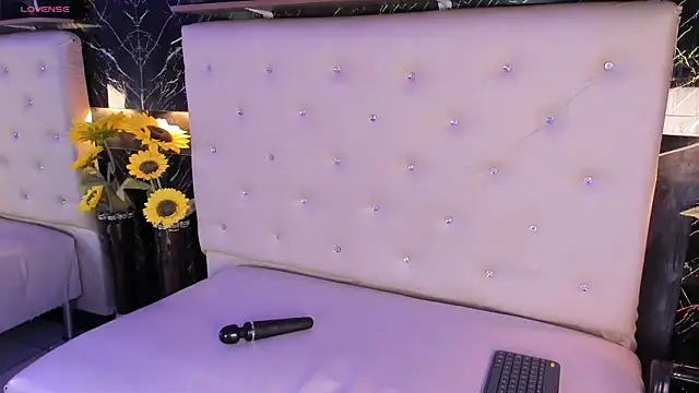 Camille 333 online show from March 23, 1:17 pm