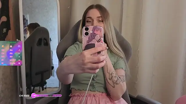 lucysussy online show from March 27, 12:06 pm