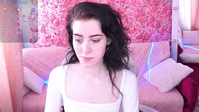 CurleyBlueEyes online show from March 31, 1:11 pm