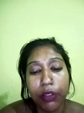 bannerjeesneha20 online show from April 24, 1:03 pm