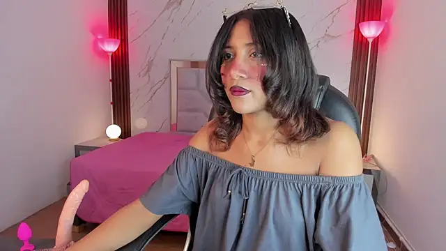 EsperanzaMora online show from May 19, 12:01 pm