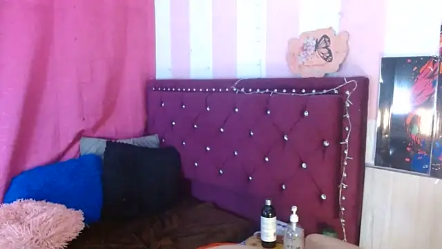veronicaqueenxxx online show from May 28, 4:54 am