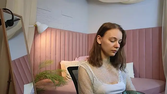 emma chaser online show from May 6, 1:42 am