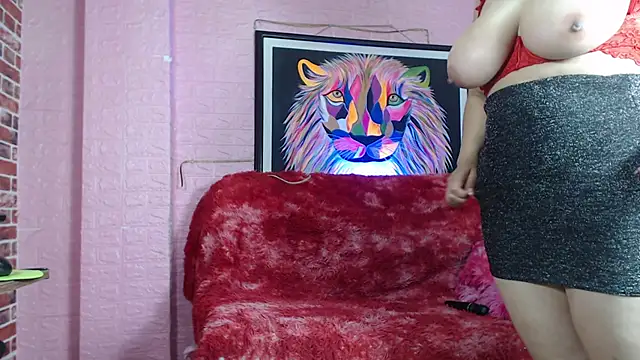Miss Pecados online show from April 19, 6:10 pm