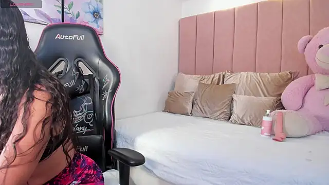 natalia vela online show from July 7, 12:08 pm