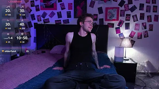 Thomas Norton online show from June 5, 8:26 pm