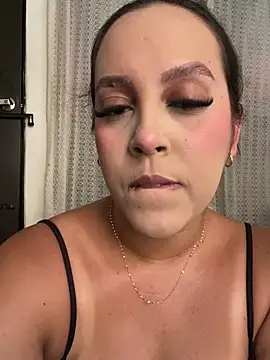 victoria luxx  online show from March 26, 10:33 pm