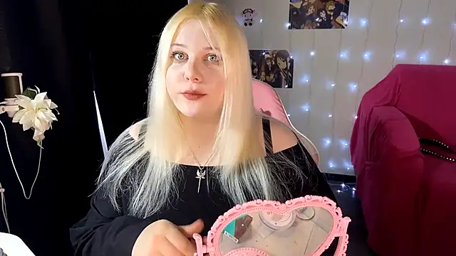 Tina Evanss online show from March 31, 7:52 am