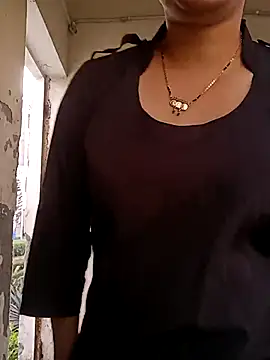 Raanieoy012 online show from April 1, 1:50 am