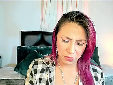 tatianabelli online show from April 26, 10:18 pm