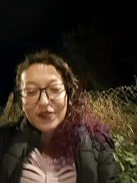 melanyhotshow online show from March 31, 4:23 am