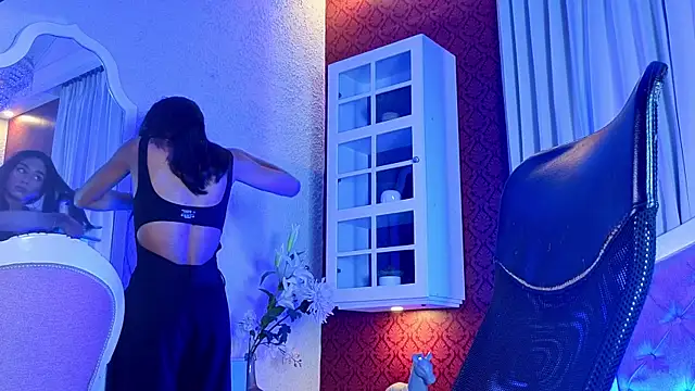 KristinaGriner online show from April 24, 3:53 am