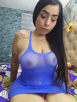 val eria online show from May 18, 10:49 pm