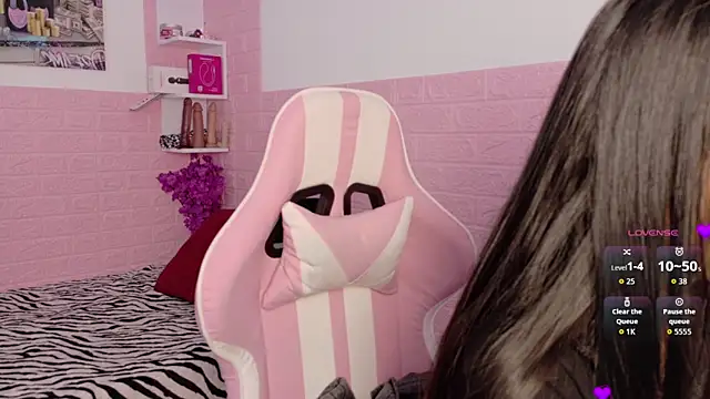 Sophi Sweet11 online show from May 25, 1:54 pm
