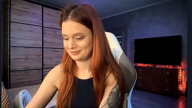 FoxyEmma online show from May 3, 3:37 pm