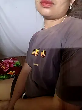 cat-kat online show from April 22, 1:52 pm