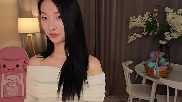 KimJons  online show from April 7, 1:46 pm