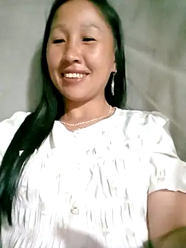 Lisa-aa online show from May 7, 1:48 pm